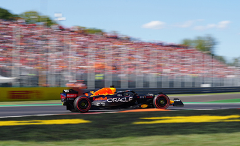 Max Verstappen conduce su Red Bull durante el GP de Italia.