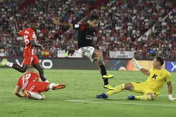 Chimy Ávila anotó el gol del triunfo en Almería y aún tuvo alguna ocasión más para ampliar el marcador.