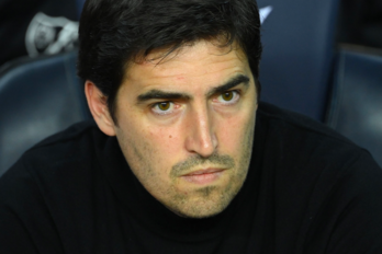 Iraola en El Sadar en el duelo entre Osasuna y Rayo.