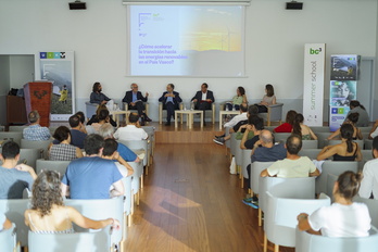 El evento organizado por BC3 llenó la sala Baroja de Bizkaia Aretoa. 