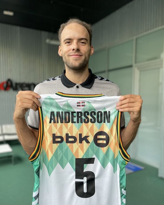 Andersson viene a reforzar la faceta defensiva de Surne Bilbao Basket.