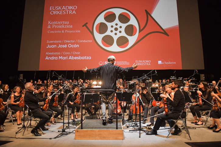 Un momento del concierto de Euskadiko Orkestra en el Velódromo.