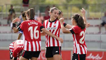 Las tres goleadoras del partido Azkona, Amezaga y Peke.