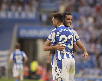 Mikel Merino y Brais, que celebran el gol que protagonizaron el domingo, son fundamentales para Imanol.
