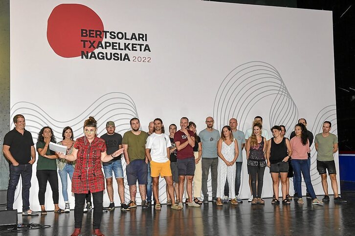 Parte hartuko duten bertsolarietako batzuk. Idoia ZABALETA|FOKU