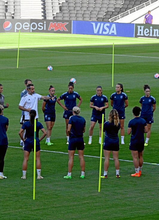 Vilda junto a las internacionales españolas.