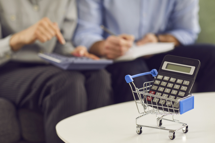 El empeoramiento ha sido claro respecto a 2020, ya que se ha pasado de un 12,3 % a un 14,7 % de personas en riesgo de pobreza o exclusión social y la inflación augura un invierno difícil.