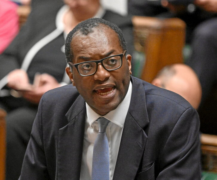 El ministro de Economía, Kwasi Kwarteng, en una intervención en el Parlamento.