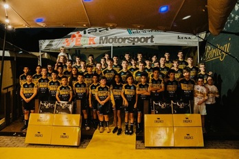 Petritegin egin zen Donostialdea Bizikletan txirrindulari eskolako aurkezpena.