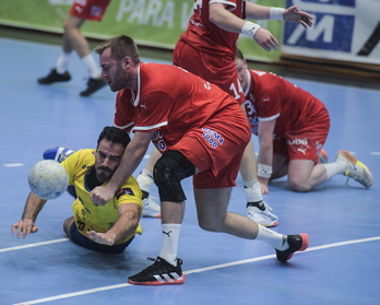 Bidasoak astearteko partida gogorra izango du buruan Palaun. 