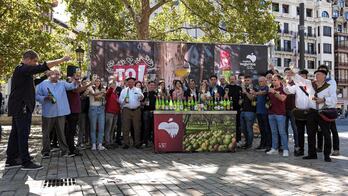 Larunbat honetan hasieta eman diote Topa! ekitaldiari. 