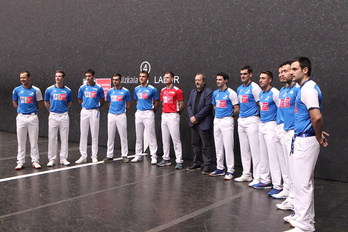 Txapelketaren aurkezpena finala hartuko duen Bizkaia pilotalekuan izan da.