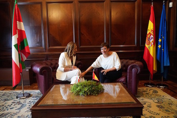 La consejera Olatz Garamendi y la ministra Isabel González, en una cita reciente en Leioa.