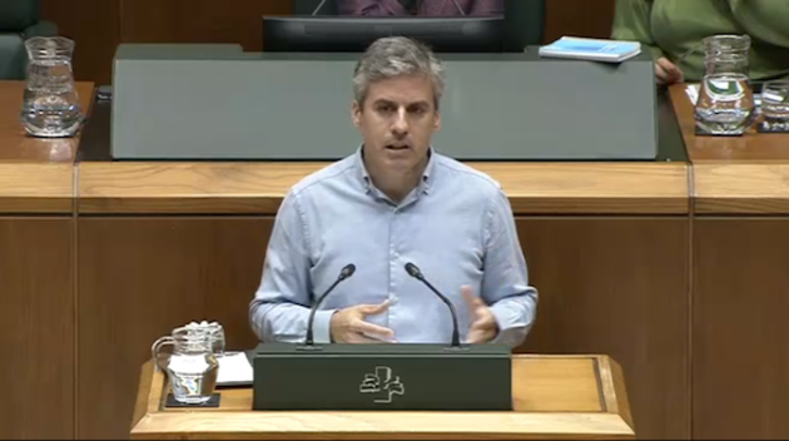 Unai Ferndández de Betoño ha defendido la propuesta de EH Bildu.