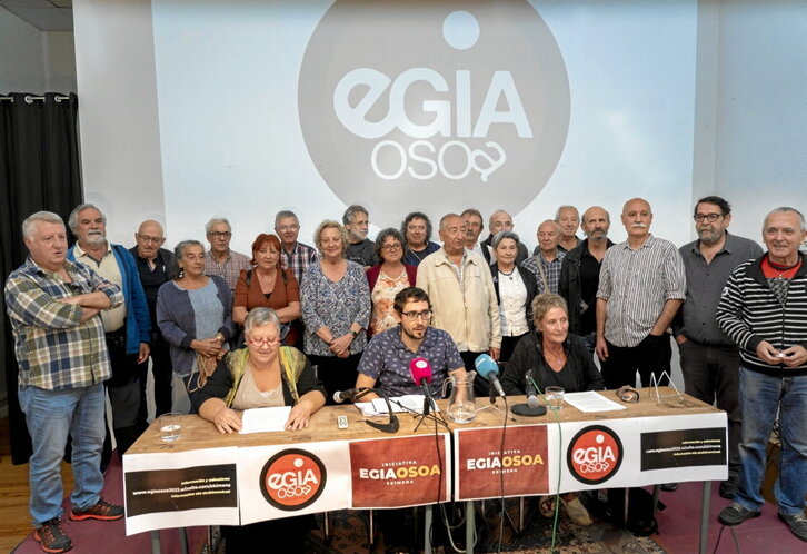 Impulsores de la iniciativa Egia Osoa, ayer en Iruñea.