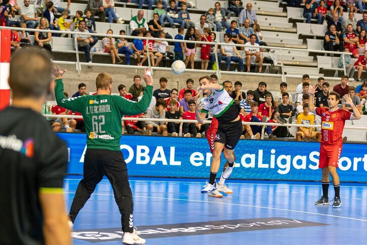 Anaitasuna ha sufrido para obtener el triunfo en Huesca.