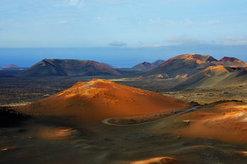 Las rocas de la volcánica isla de Lanzarote son idénticas a las que recogió la misión Apolo XIV en la Luna.