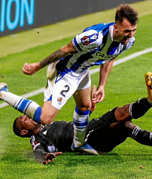 Álex Sola provocó así la expulsión de Kyabou.