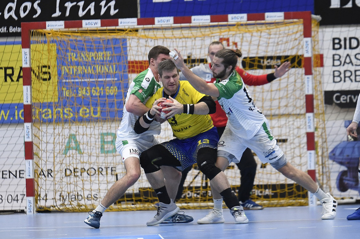 Bidasoa Irun eta Helvetia Anaitasunaren arteko Ligako derbi bat.