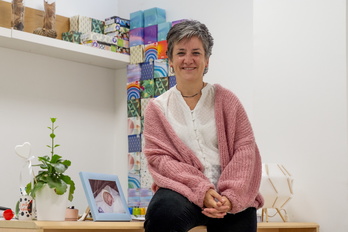 Eider Otxoa doluterapeuta Aretxabaletako kontsultan.