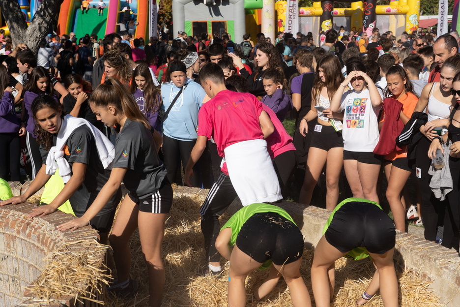 Haur eta gazteak izan dira Nafarroako ikastolen jaien protagonista. Haur eta gazteak izan dira Nafarroako ikastolen jaien protagonista.