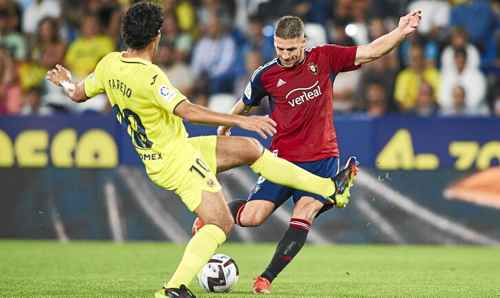 Darko, que ha saltado en el once, ha dispuesto de un buen tiro mediada la primera parte.