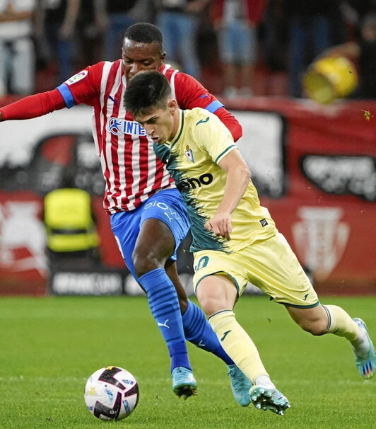 Imanol intenta marcharse de Otero.