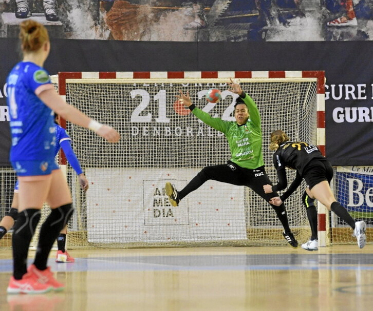 Alice Silva, iaz, Paris 92 taldearen aurka.