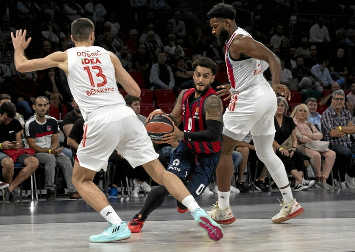 Howard fue una pesadilla para Estrella Roja desde el perímetro.