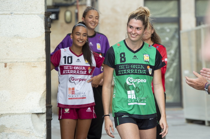 Eider Hernandez, 2022-2023 denboraldiko elastiko berrien aurkezpenean.