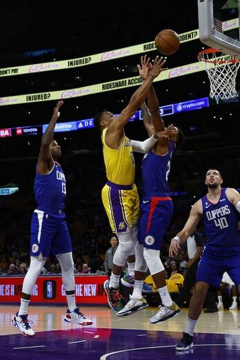 El 0 de 11 de Russell Westbrook ante klos Clippers ejemplifica el mal arranque de los Lakers esta campaña.