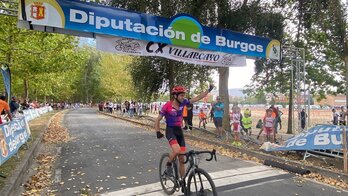 Aitor Hernández, en su victoria del domingo en Villarcayo.