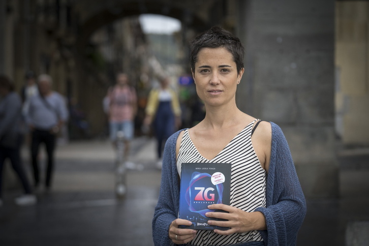Nerea Loiola Pikaza Eskapu saileko lehen alearekin.