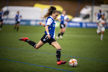 Carla Armengol, durante un partido de la temporada pasada.