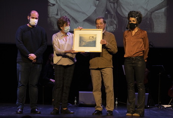 Jose Luis Elkorok eta Mari Karmen Ayastuyk jaso zuten iaz Monzon-Ganuza saria.