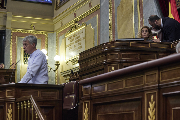 Oskar Matute interviene en nombre de EH Bildu en este debate de enmiendas a la totalidad.