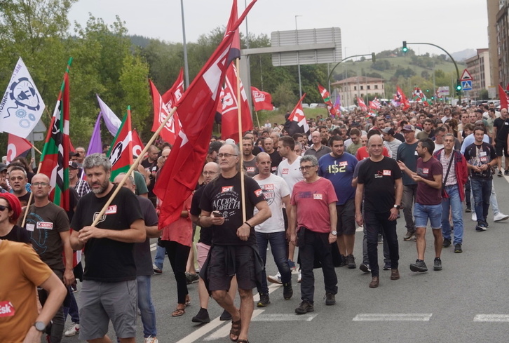  Los sindicatos han destacado el amplio seguimiento de la jornada de huelga.
