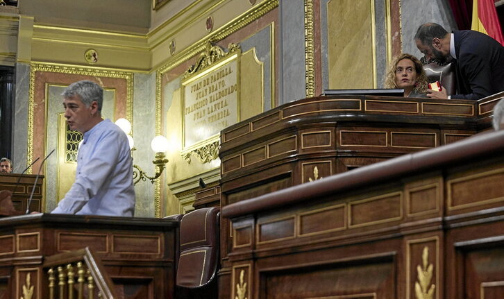 Oskar Matute interviene en nombre de EH Bildu en el debate de enmiendas a la totalidad.