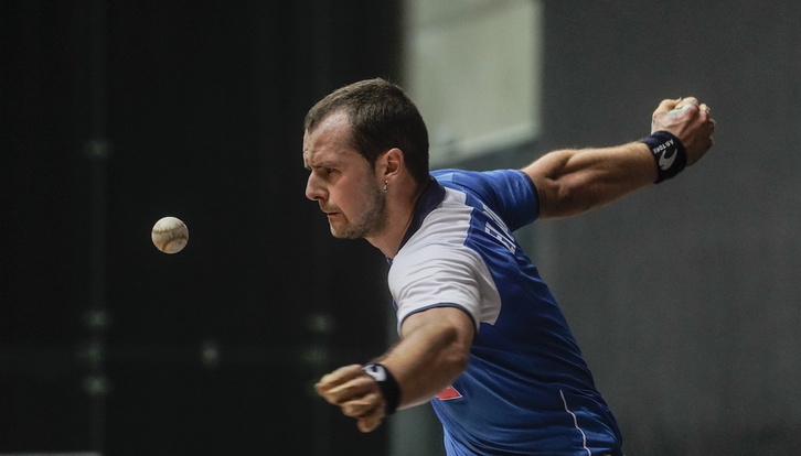 Aitor Elordik beste erakustaldi bat eman du Zumarrragan.