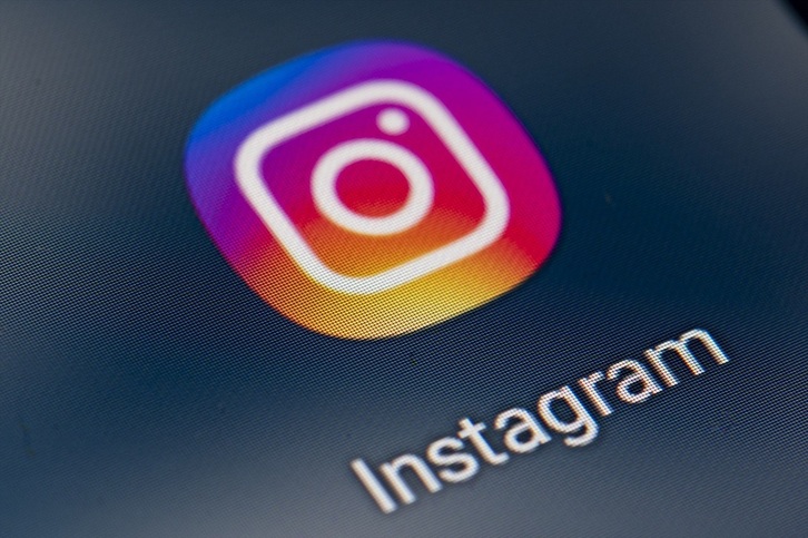 Instagram aplikazioa erori egin da mundu mailan.