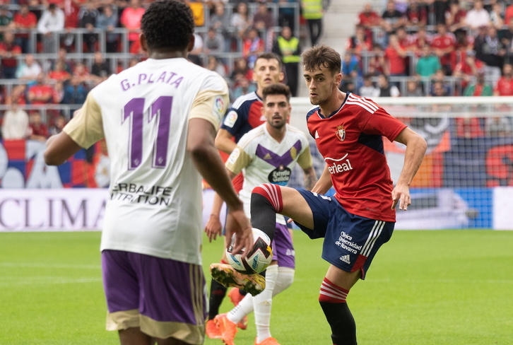 La irrupción en el once rojillo de Aimar Oroz ha sido una de las claves para elevar el nivel futbolístico de Osasuna.
