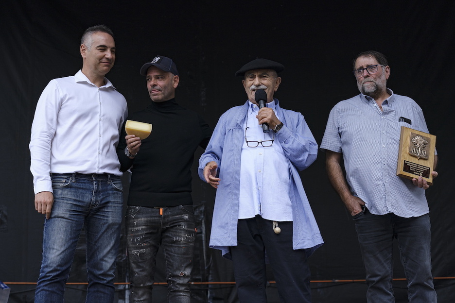 Mil Colorao jatetxeak 6.100 euro ordaindu ditu enkantean Beñat Egañaren gaztaren truke.