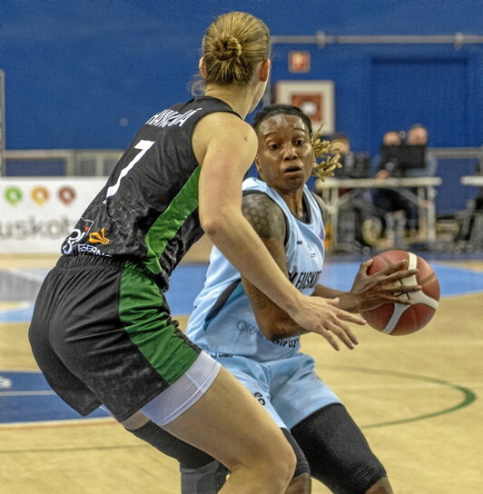 Joy Adams brilló con luz propia.