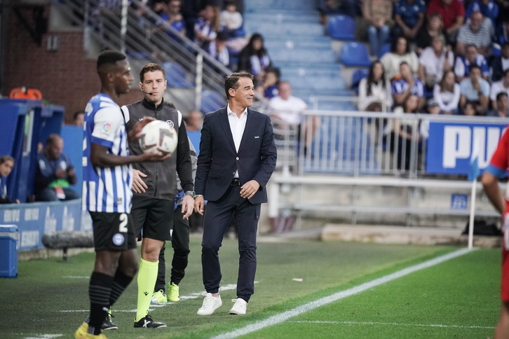 Luis Garcia Plaza, Sportingen aurkako norgehiagokan. 