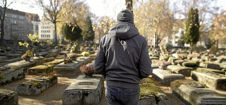 Familiaren iraganarekin «bakerik» ez izateak osasun arazoak sor ditzake (GAUR8)