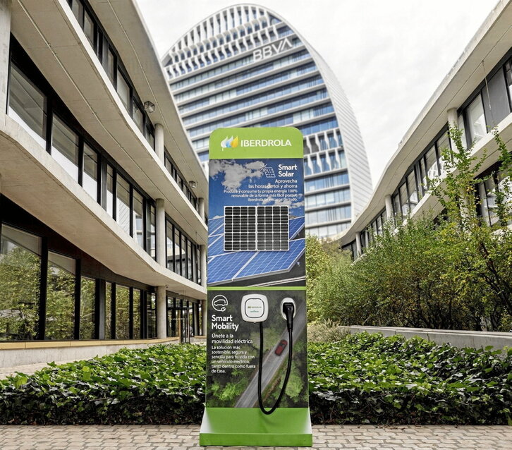 La proposición de ley prevé recaudar 3.500 millones anuales de bancos y energéticas.