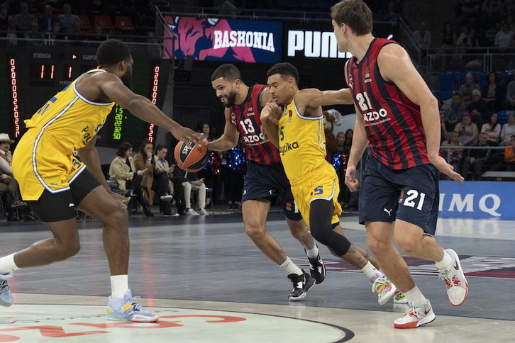 Darius Thompson y Maik Kotsar han arrollado, entre otros, al Maccabi, sobre todo a un Wade Baldwin que solo ha maquillado sus números.