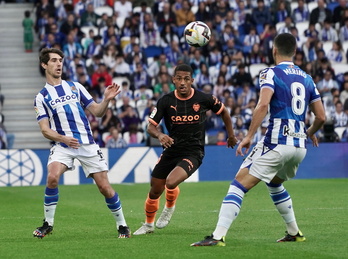 Aritz ha sido el protagonista de la jugada que ha cambiado el partido con Lino.