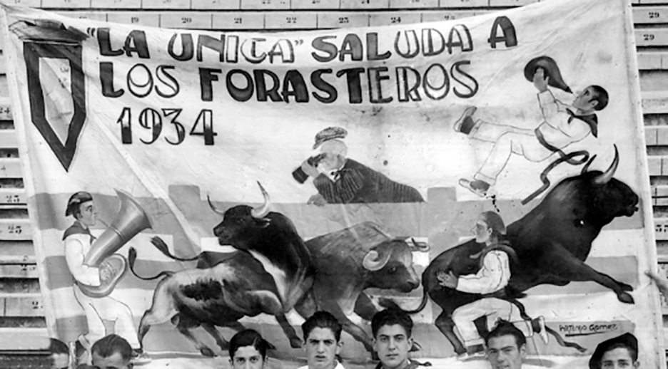 Tela de La Única de 1934, con el habitual saludo a las personas que se acercaban a los sanfermines.