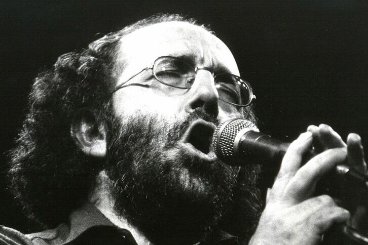 El cantautor y poeta donostiarra Imanol Larzabal.